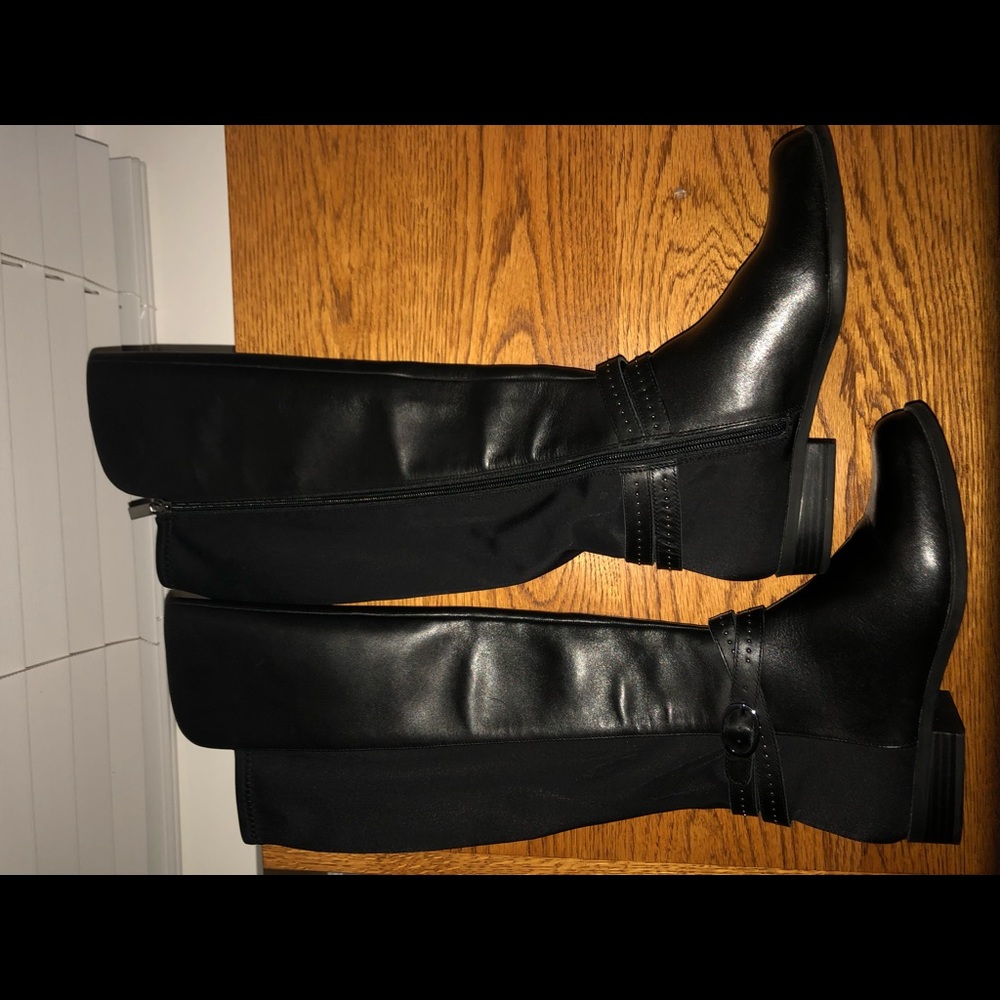 Bandolino leather boots